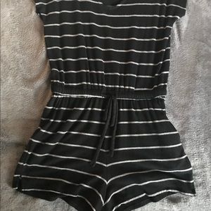Paraphrase size small terry cloth romper